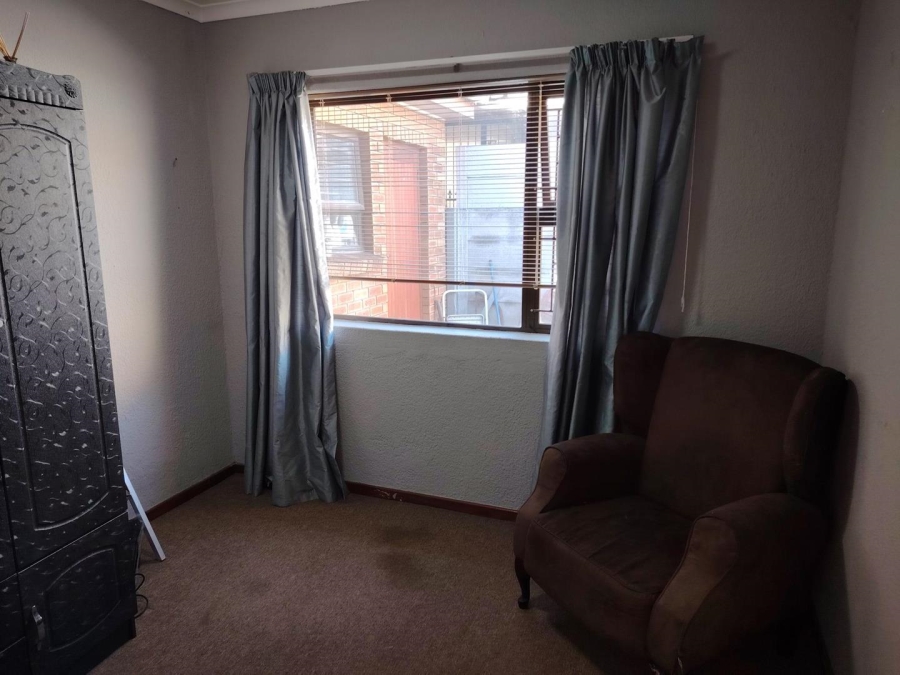 To Let 3 Bedroom Property for Rent in Protea Heights Western Cape